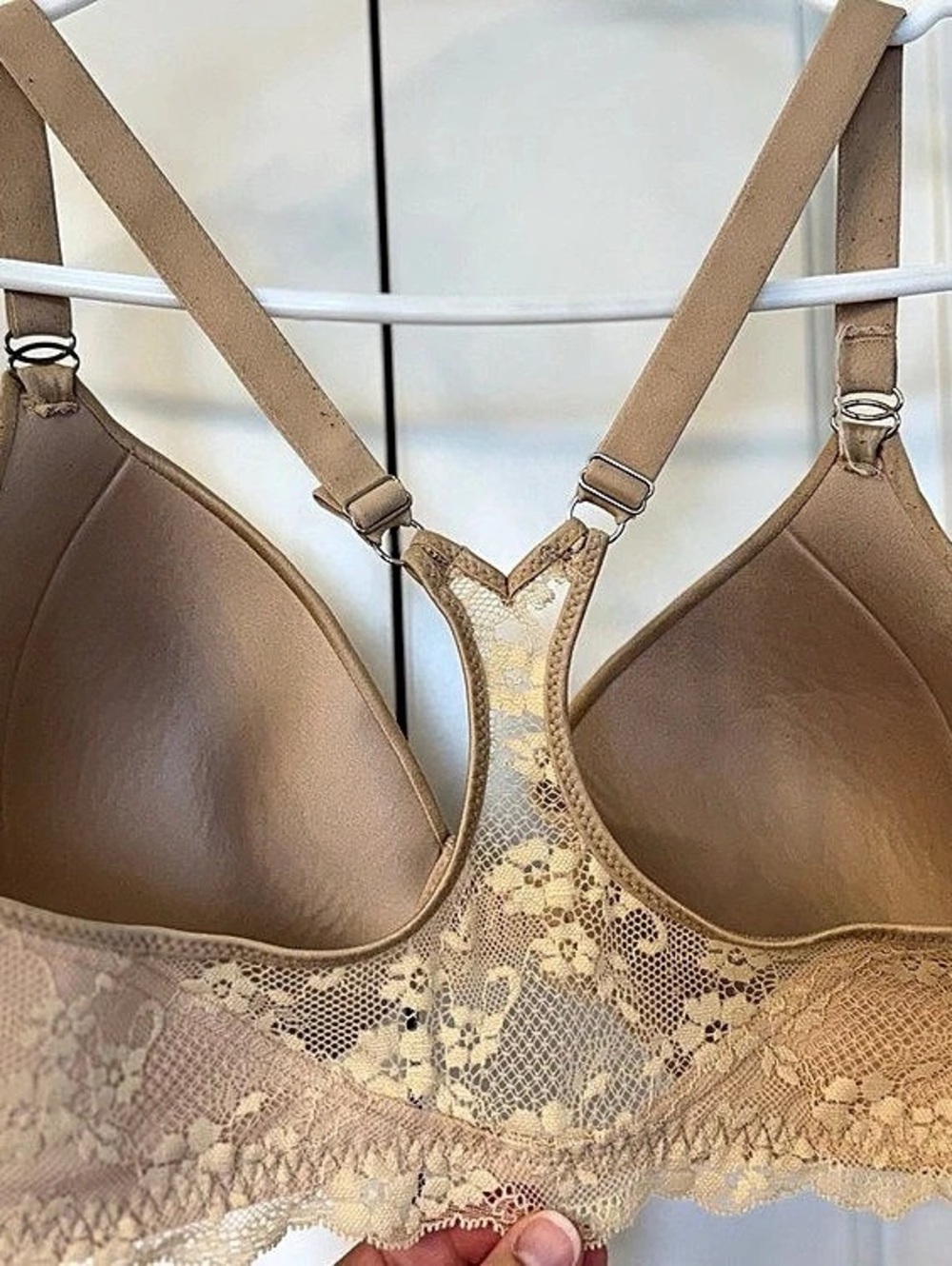 Full Coverage Lace Racerback Bra - Picture 2 of 3